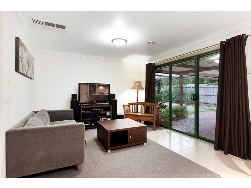 28 Sneddon Drive, Narre Warren South VIC 3805