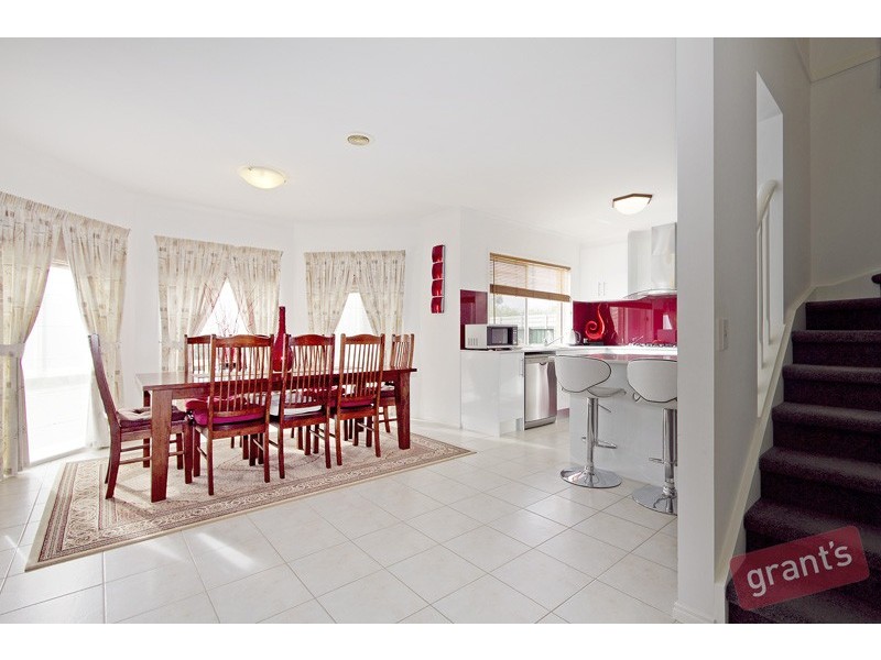 8 Brookville Court, Narre Warren South VIC 3805