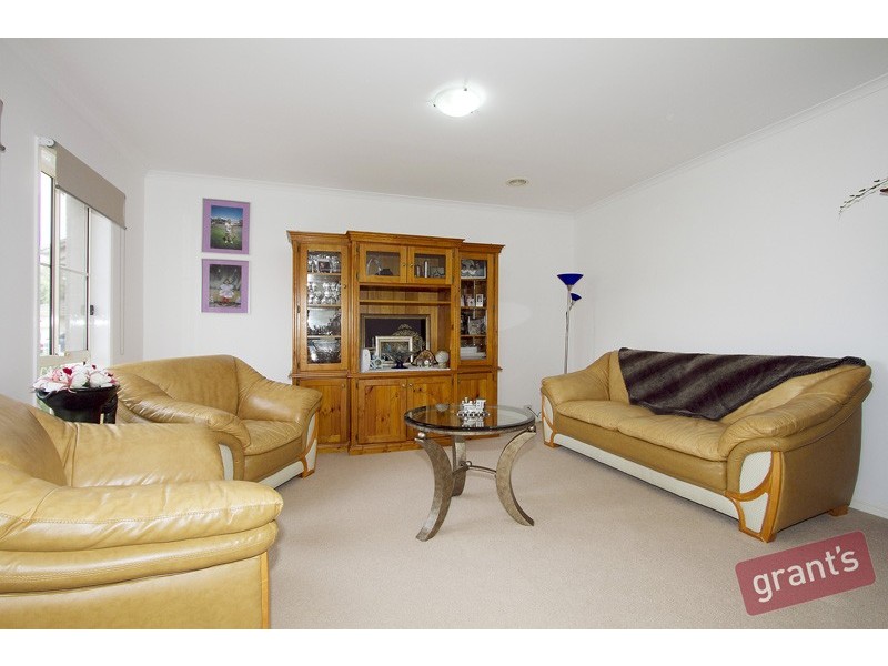 8 Brookville Court, Narre Warren South VIC 3805