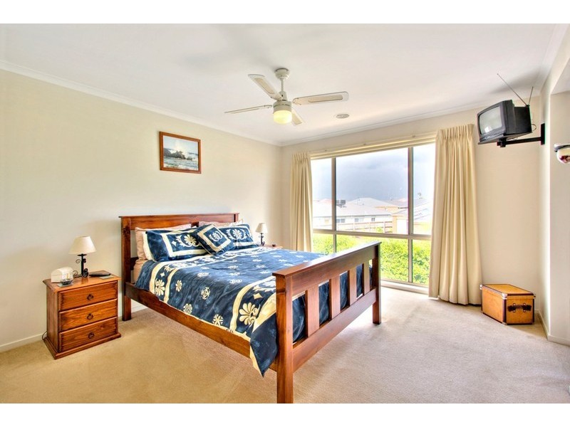 13 Shay Close, Narre Warren South VIC 3805