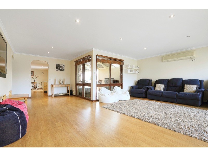 15 Song Street, Narre Warren VIC 3805