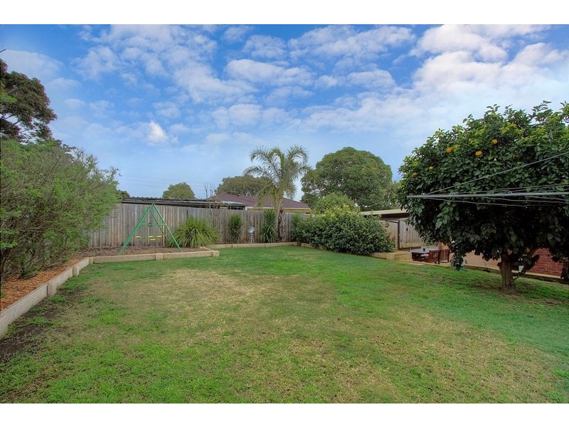 4 Fountain Drive, Narre Warren VIC 3805