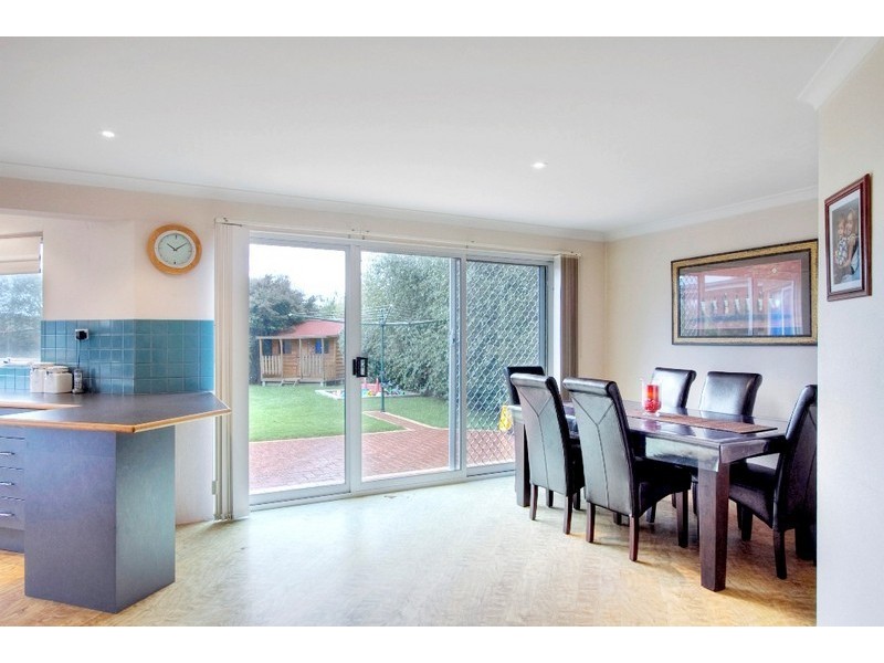 4 Deanswood Way, Narre Warren VIC 3805