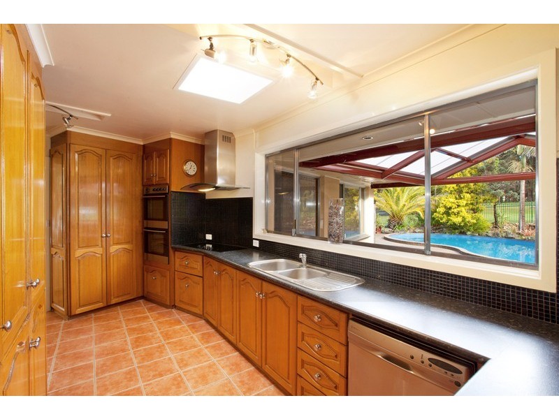 5 Grantchester Road, Narre Warren North VIC 3804