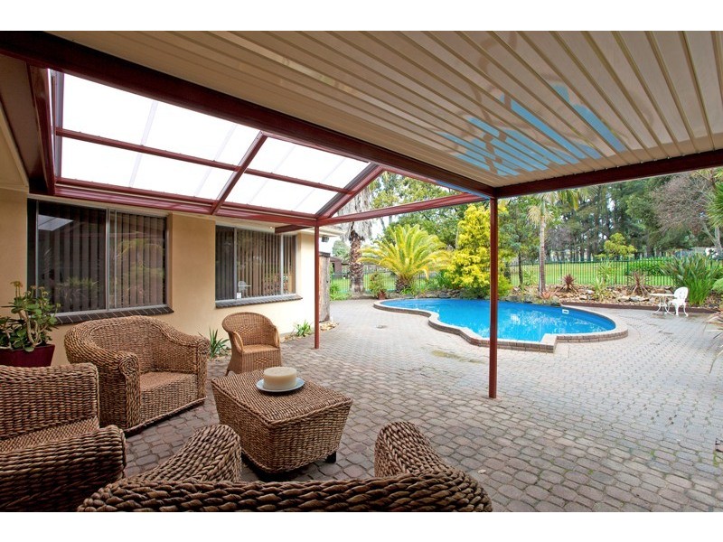 5 Grantchester Road, Narre Warren North VIC 3804