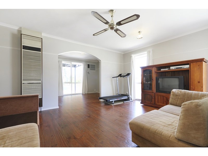 26 Blackwood Drive, Narre Warren VIC 3805