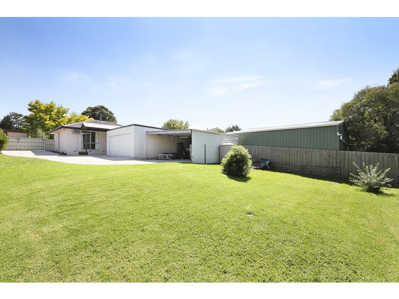 26 Blackwood Drive, Narre Warren VIC 3805