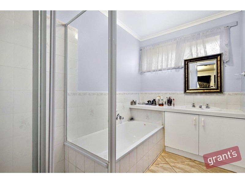 51 Nettle Drive, Hallam VIC 3803