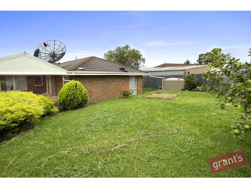 51 Nettle Drive, Hallam VIC 3803