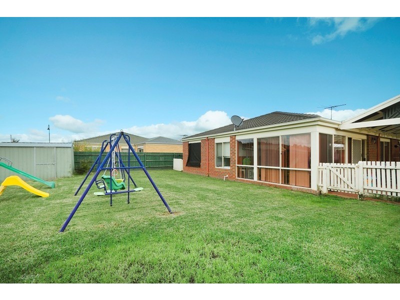 9 Danehill Grove, Berwick VIC 3806