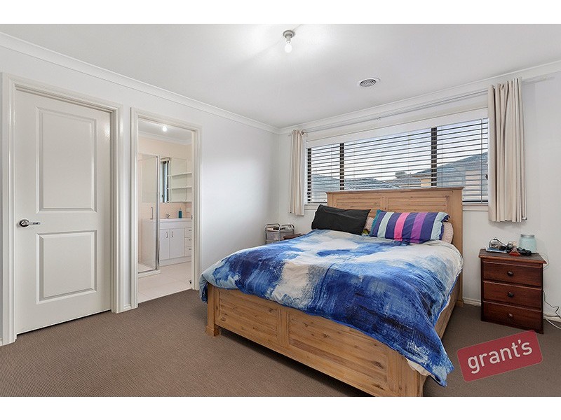 10/10-12 Innes Court, Berwick VIC 3806