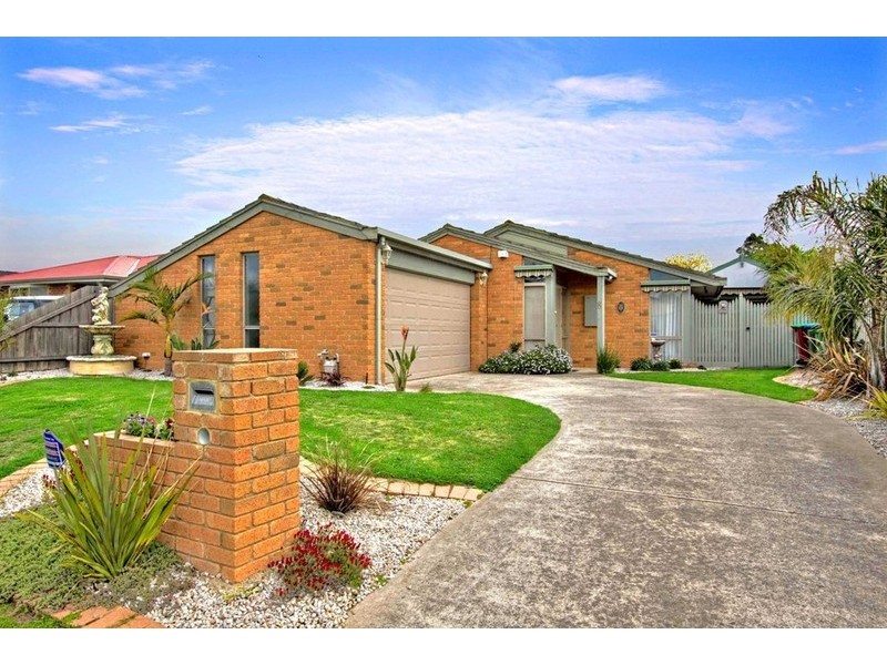 8 Clement Court, Narre Warren South VIC 3805