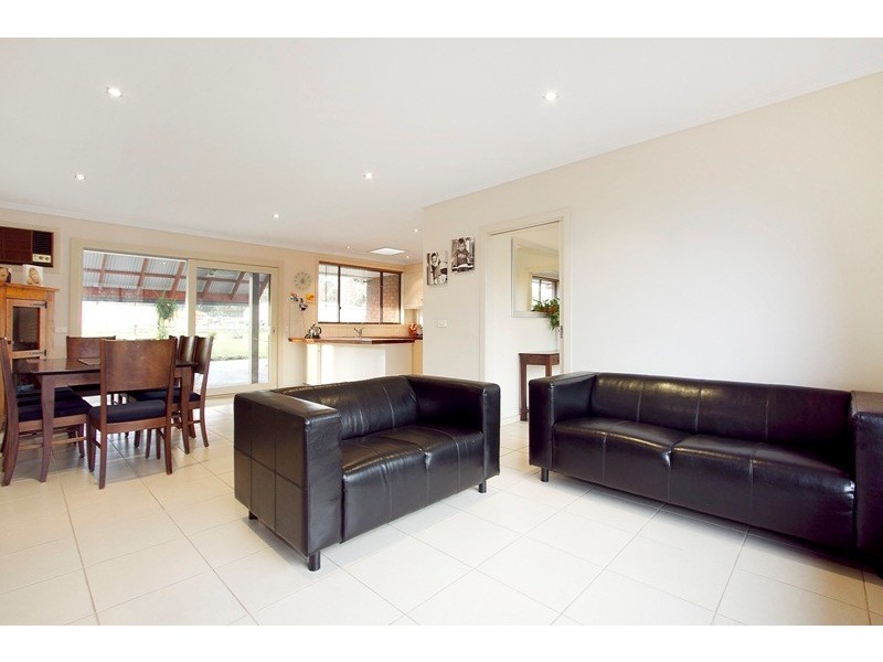 1 Brently Close, Narre Warren North VIC 3804
