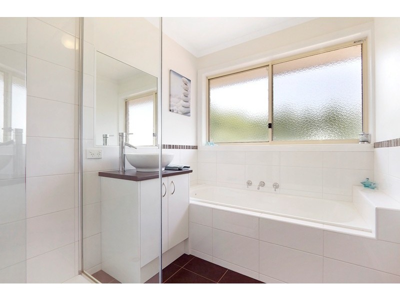 5 Clarinda Drive, Narre Warren VIC 3805