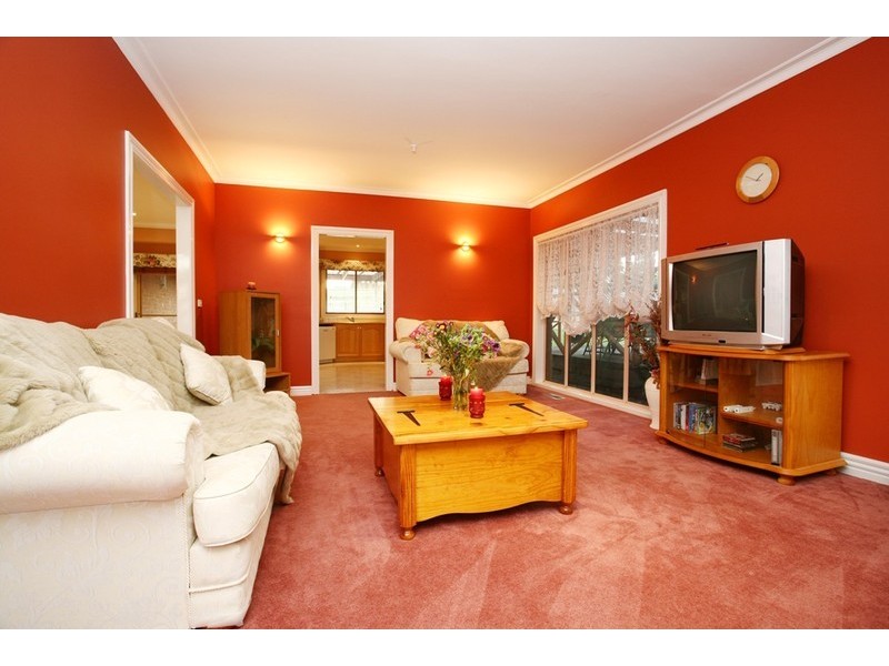 82-84 St Helens Crescent, Narre Warren North VIC 3804