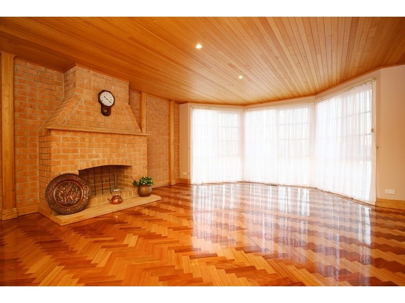 82-84 St Helens Crescent, Narre Warren North VIC 3804