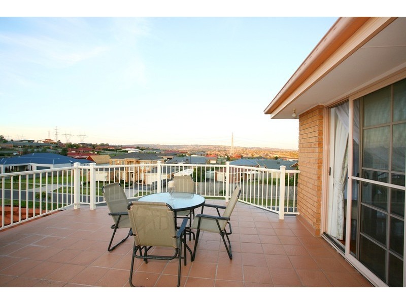 82-84 St Helens Crescent, Narre Warren North VIC 3804