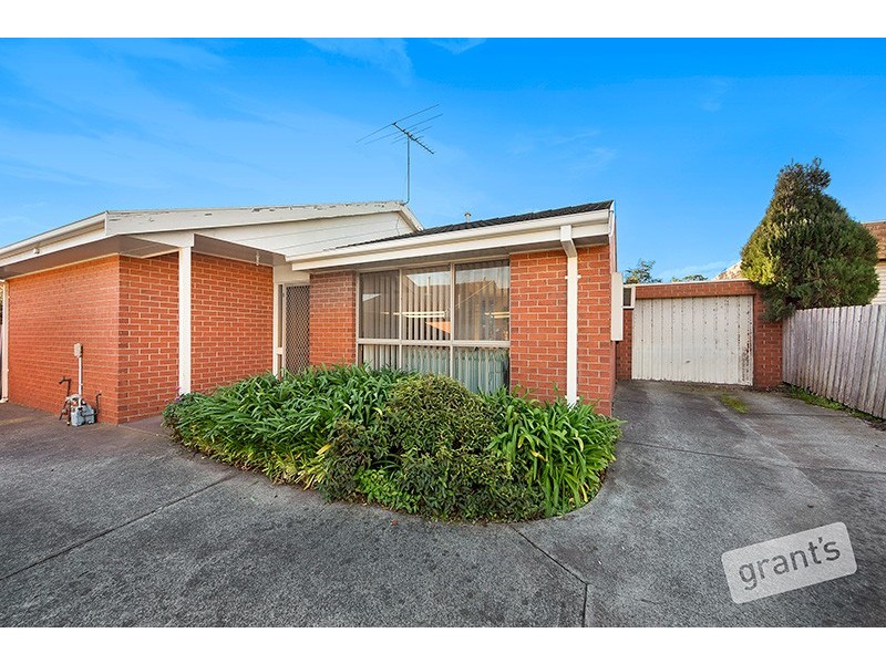 2/8 Bramwell Close, Endeavour Hills VIC 3802