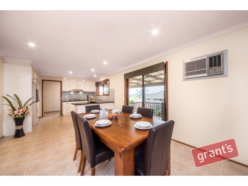 7 Munro Close, Hampton Park VIC 3976