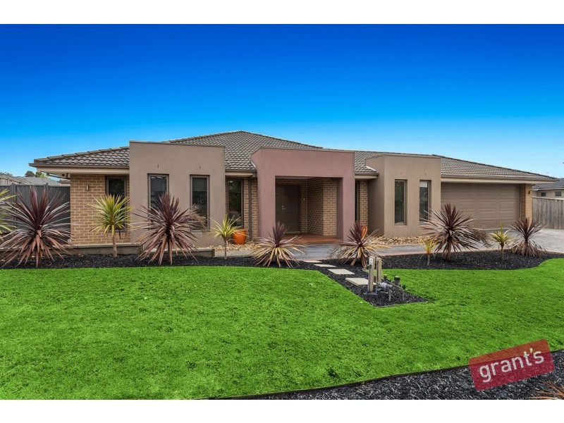 8 Avenview Drive, Narre Warren North VIC 3804