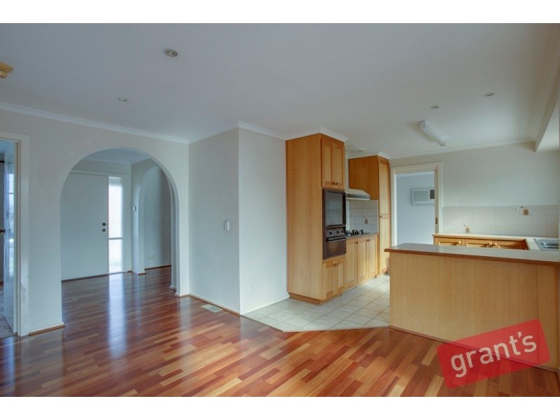 16 Marjoram Close, Hallam VIC 3803