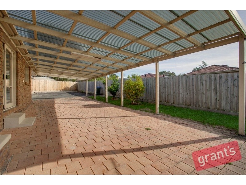 16 Marjoram Close, Hallam VIC 3803