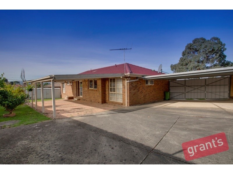 16 Marjoram Close, Hallam VIC 3803