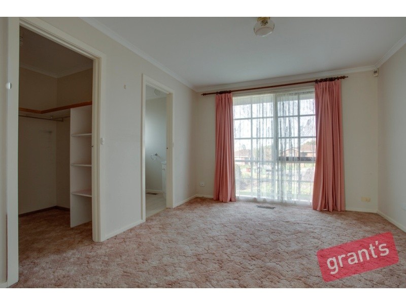 16 Marjoram Close, Hallam VIC 3803