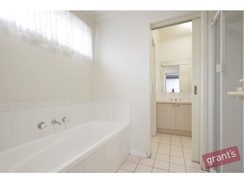 38 Terrapin Drive, Narre Warren South VIC 3805