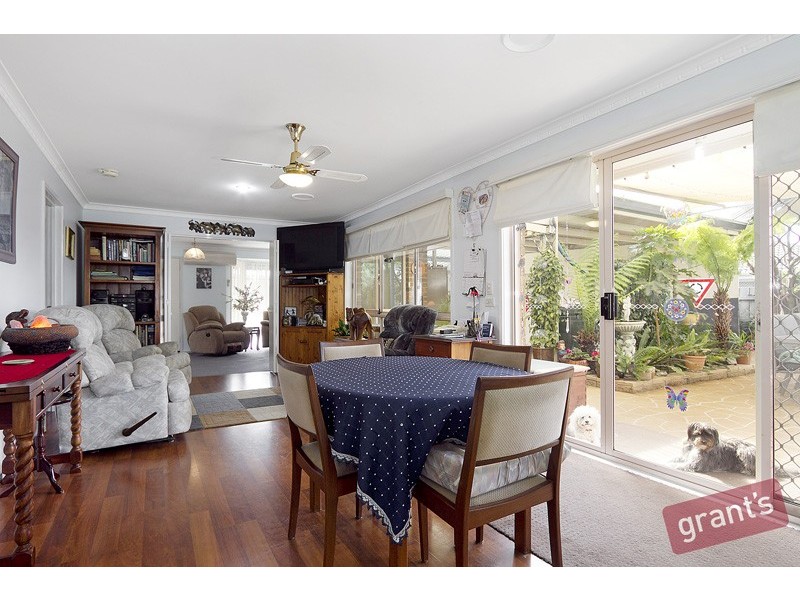 73 Pentland Drive, Narre Warren VIC 3805