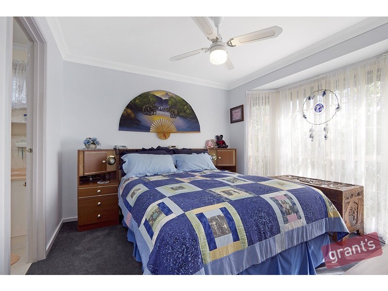 73 Pentland Drive, Narre Warren VIC 3805