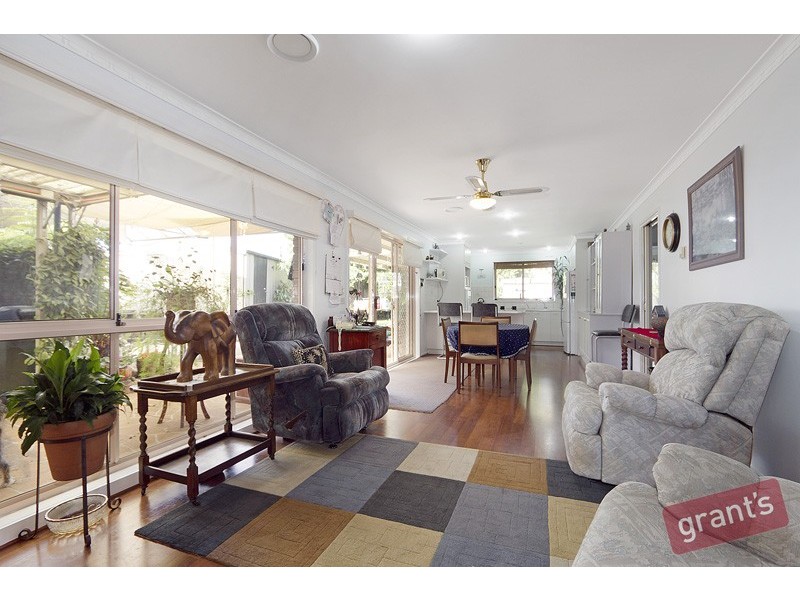 73 Pentland Drive, Narre Warren VIC 3805