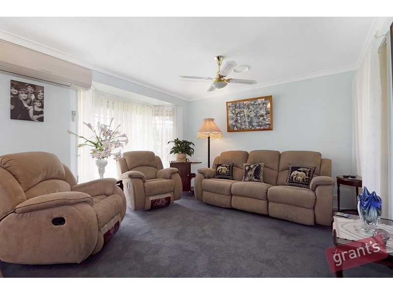 73 Pentland Drive, Narre Warren VIC 3805