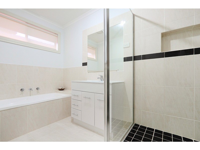 16 Pelican Court, Narre Warren South VIC 3805