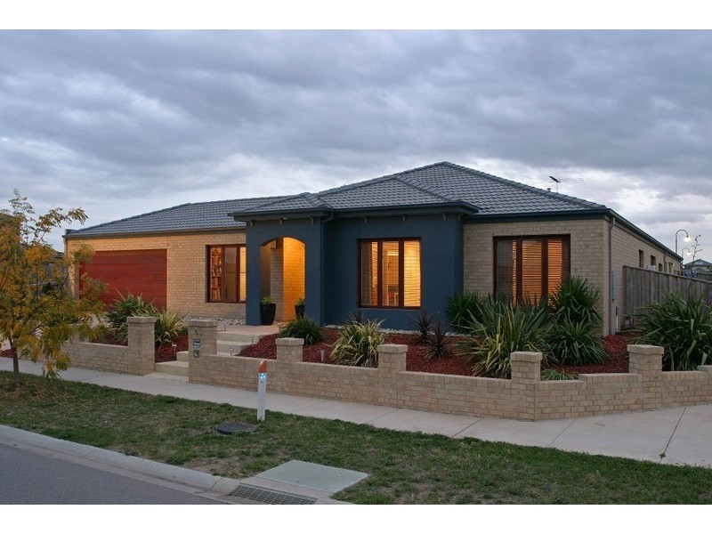 5 Golden Grove Drive, Narre Warren South VIC 3805