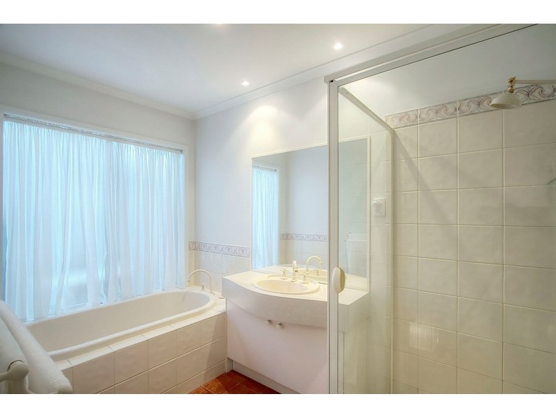 7 Wenlock Court, Narre Warren South VIC 3805