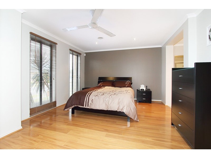 36 Fleet Street, Narre Warren South VIC 3805