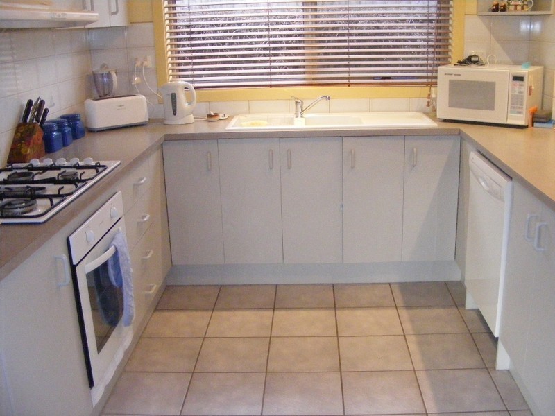 8 Tamarisk Road, Narre Warren VIC 3805