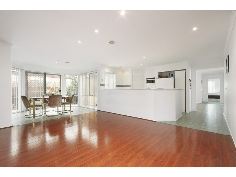 38 Lighthorse Crescent, Narre Warren South VIC 3805