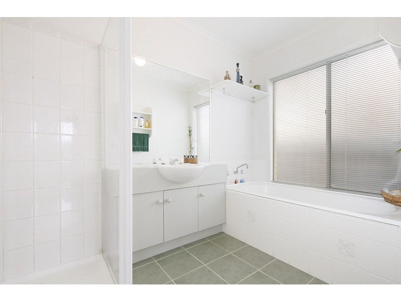 38 Lighthorse Crescent, Narre Warren South VIC 3805