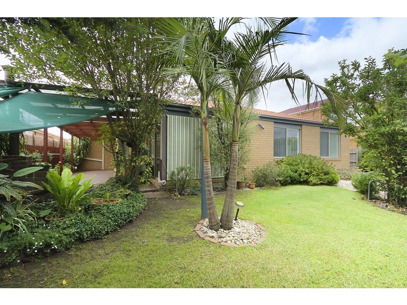 38 Lighthorse Crescent, Narre Warren South VIC 3805