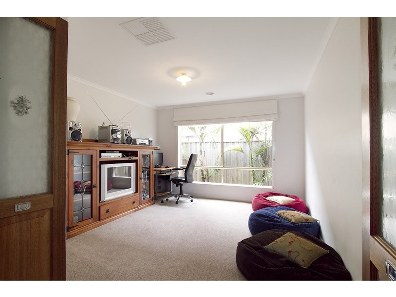 118 Harrington Drive, Narre Warren South VIC 3805