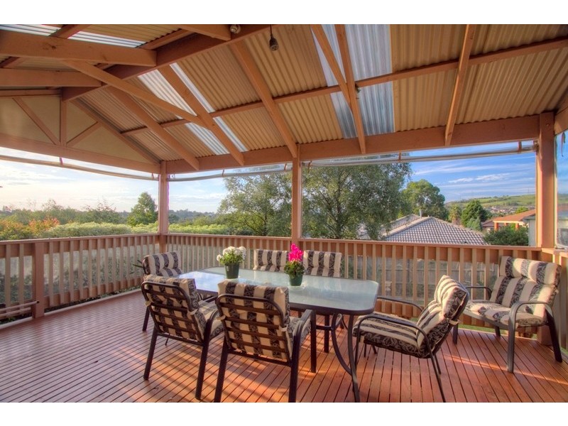 2 Scoble Place, Narre Warren VIC 3805
