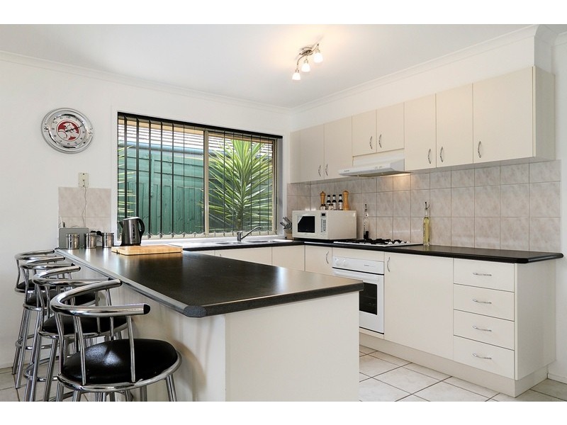 65 Baringa Park Drive, Narre Warren South VIC 3805