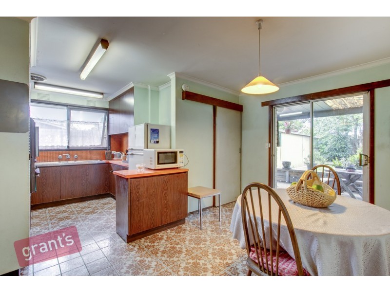 12 Springwood Avenue, Narre Warren VIC 3805