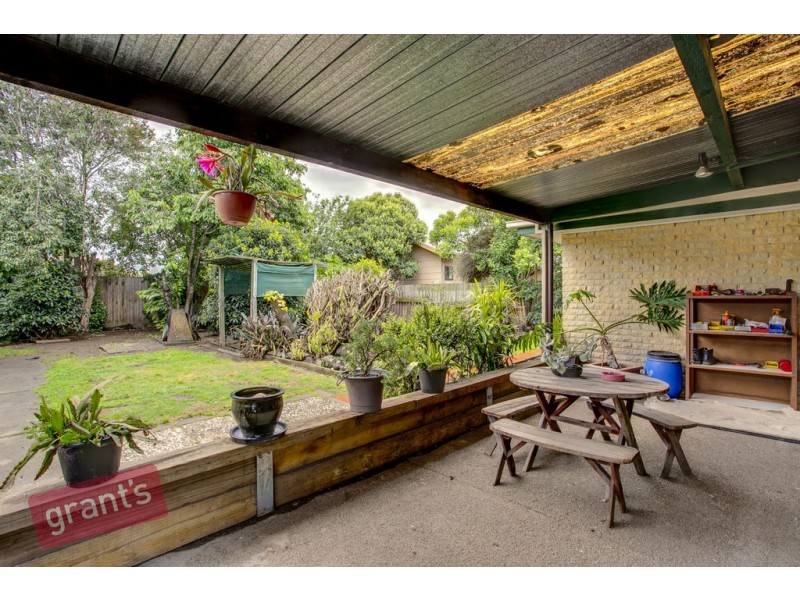 12 Springwood Avenue, Narre Warren VIC 3805