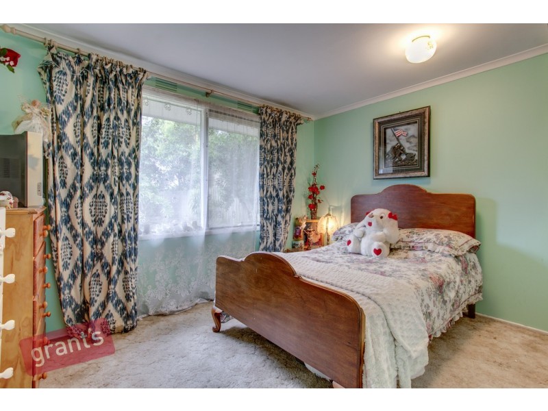 12 Springwood Avenue, Narre Warren VIC 3805