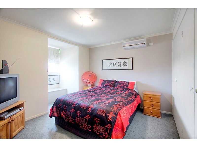 43 Woodlands Crescent, Narre Warren VIC 3805