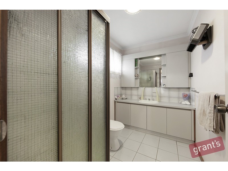 16 Springfield Drive, Narre Warren VIC 3805
