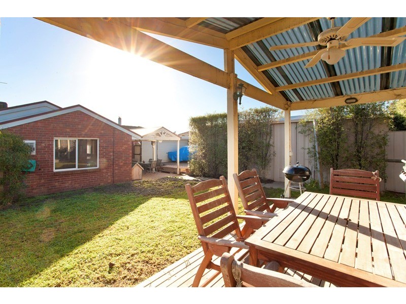17 Ireland Avenue, Narre Warren VIC 3805